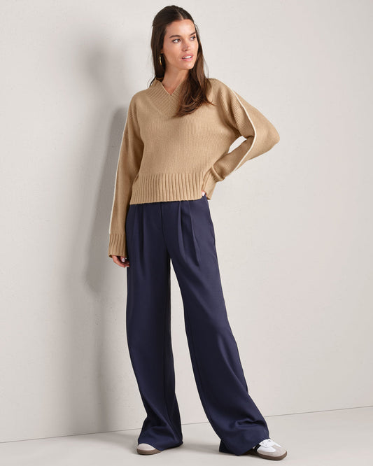 Westside V-Neck Sweater - US 8888