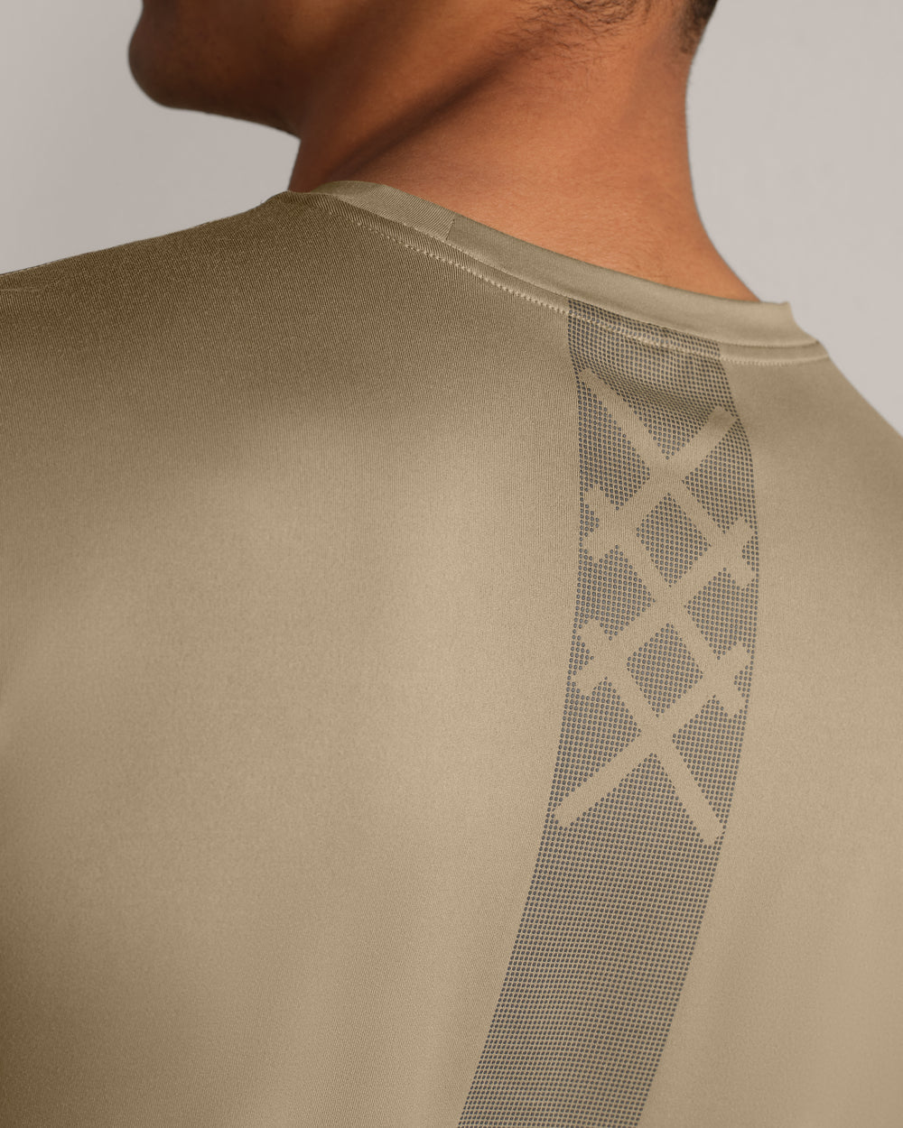 Backspin Tee - US 7919