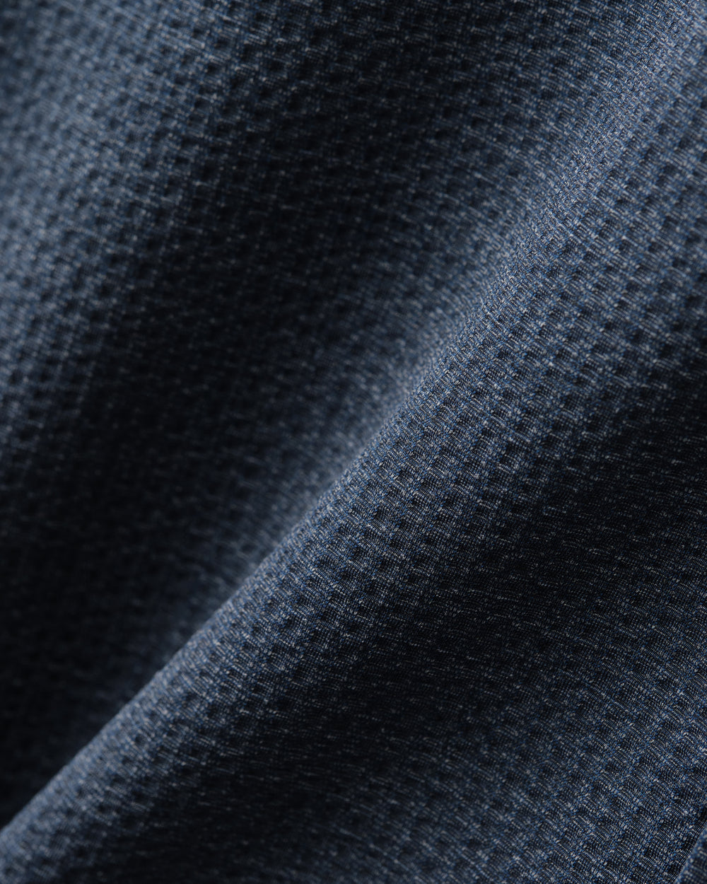 Commuter® Seersucker Short Sleeve Button Down - US 7950