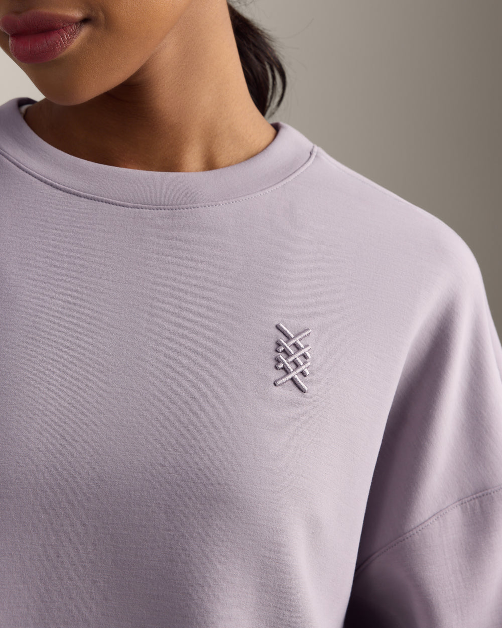 DreamGlow® Crew Neck - US 1123