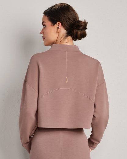DreamGlow® Cropped Mock Neck - US 4302
