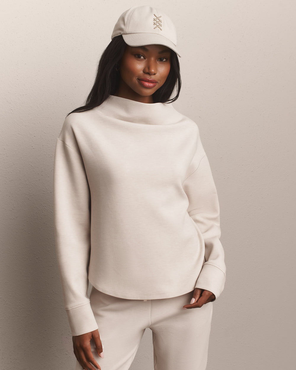 DreamGlow® Easy Pullover - US 6609