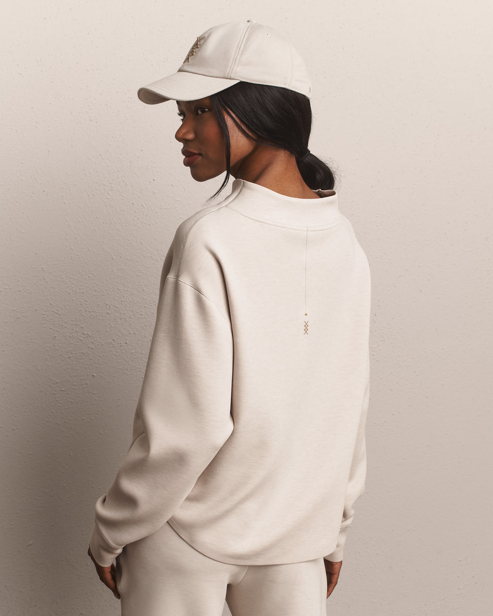 DreamGlow® Easy Pullover - US 6609