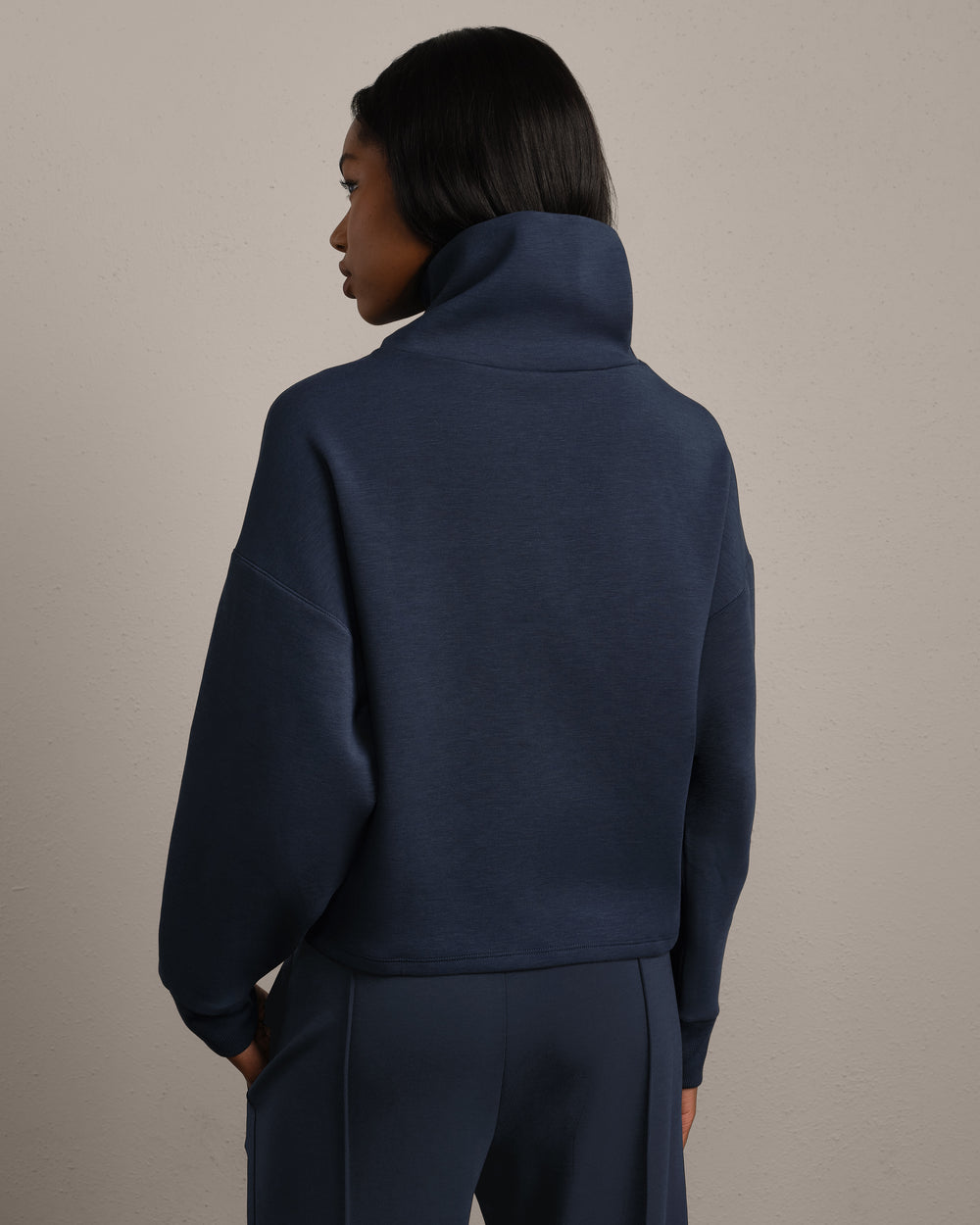 DreamGlow® Mock Neck - US 4070