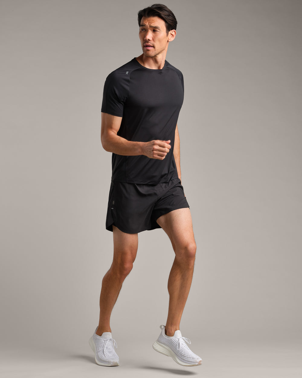Extra Mile Air Tee - US 7238