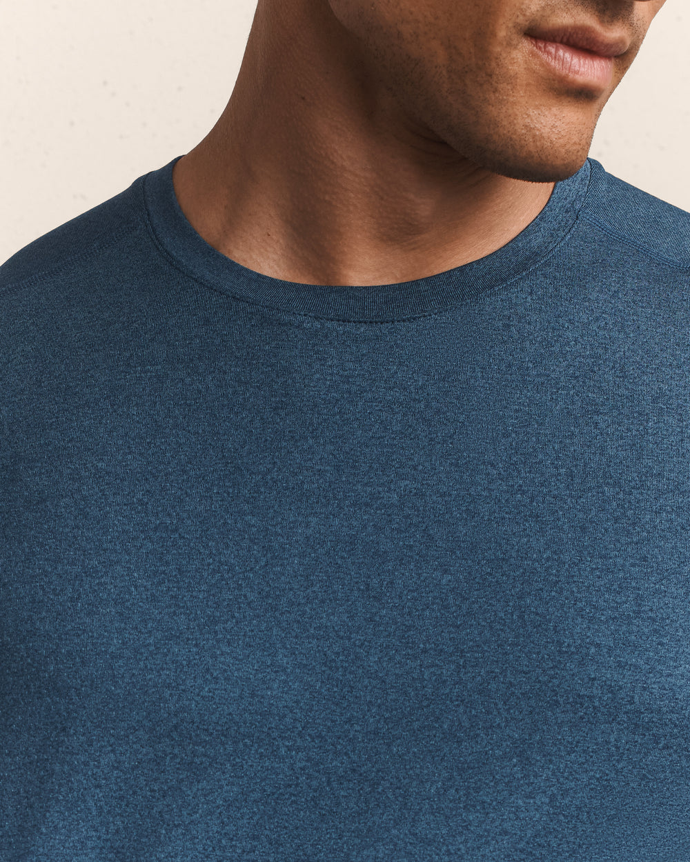 Invictus Training Tee V2 - US 0340