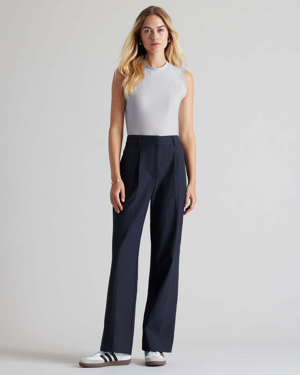 Modern Rib Tank - US 9898
