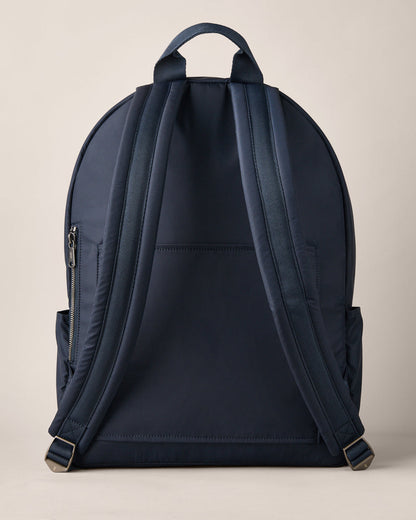 On The Daily Backpack - US 9074