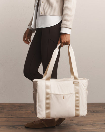 On The Daily Tote - US 5637