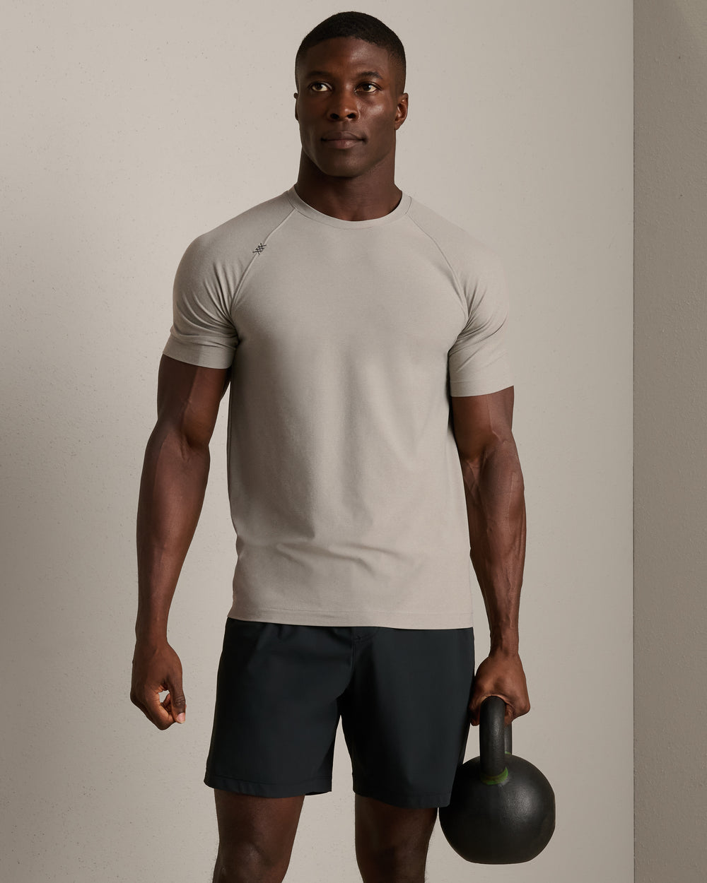 Reign Tee - US 0688