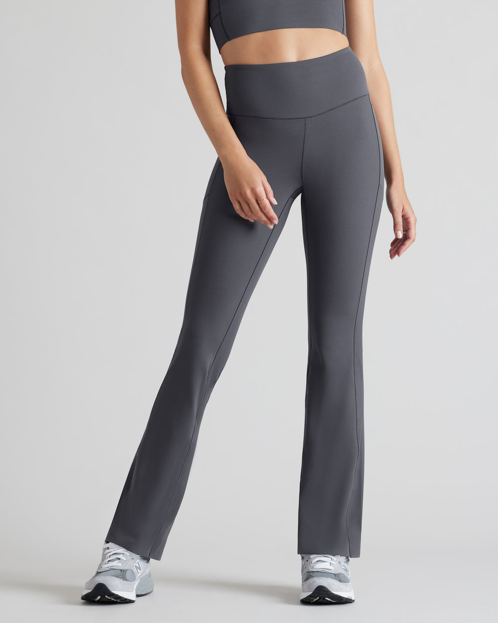 Revive™ Flare Legging - US 1465