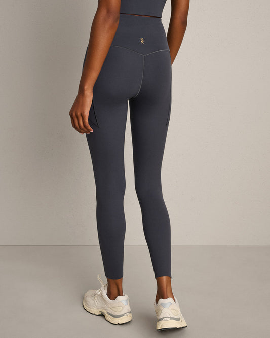 Revive™ 7/8 Pocket Legging - US 2002