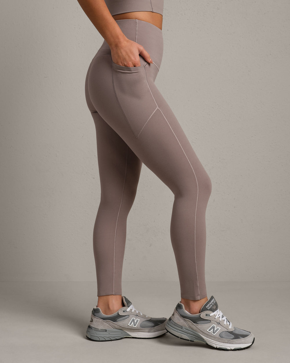 Revive™ 7/8 Pocket Legging - US 9642
