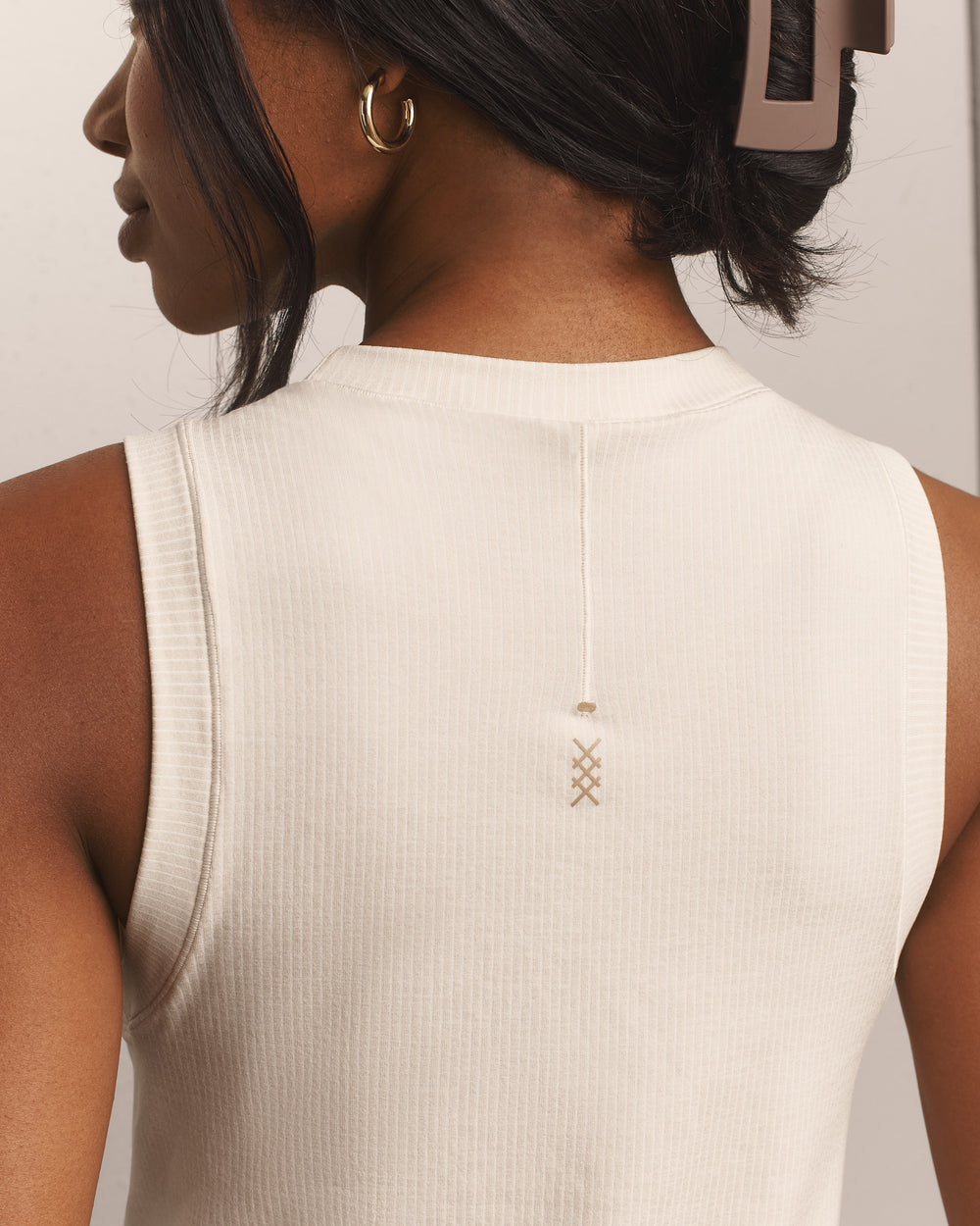 Strata Tank - US 9425