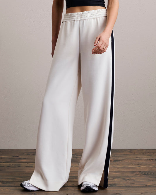 Uptown Track Pant - US 8837