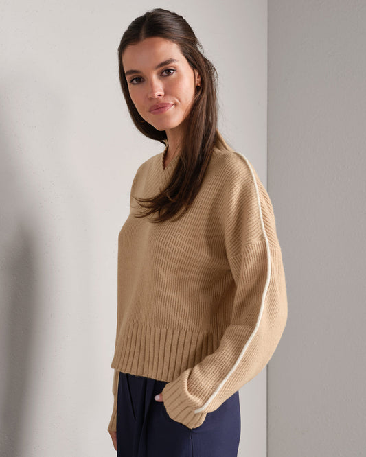 Westside V-Neck Sweater - US 4348
